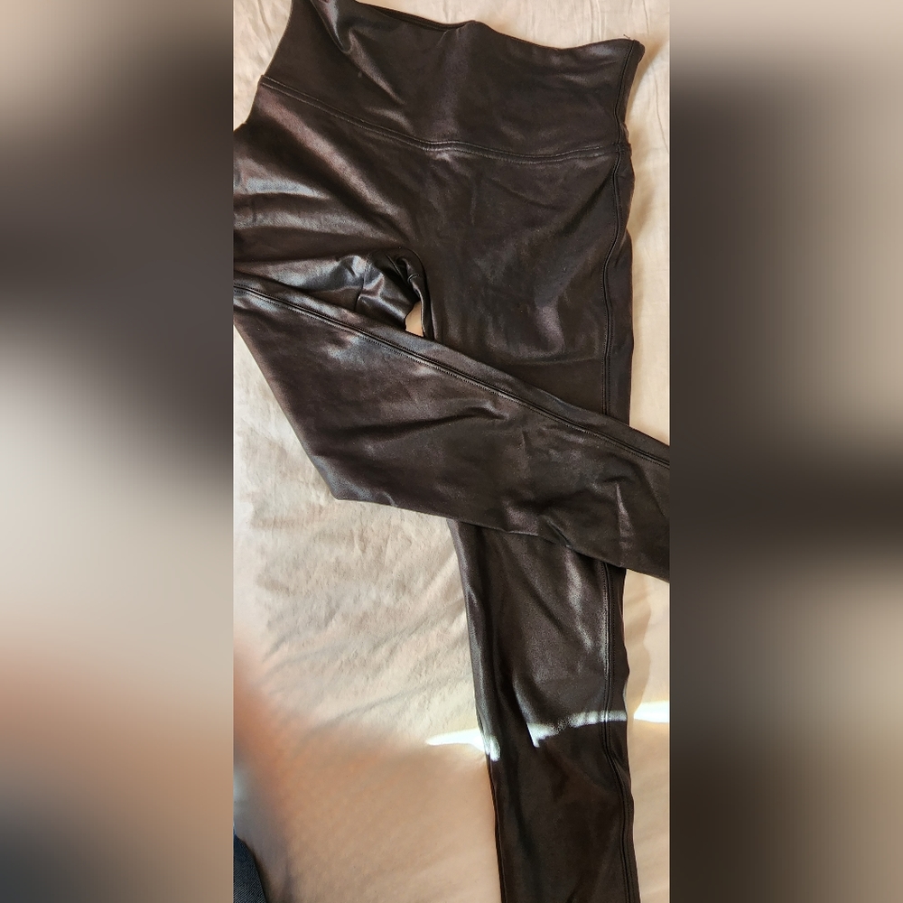 Spanx Faux Leather Leggins
